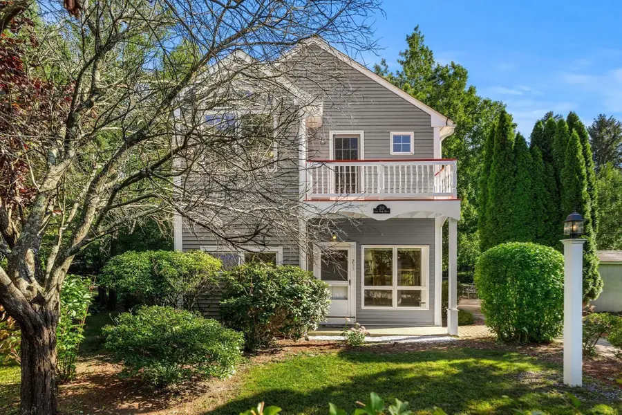 233 Lakeshore Dr, Wayland, MA 01778 - #2