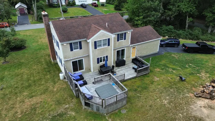 37 Rhode Island Ave, Dartmouth, MA 02747 - #3