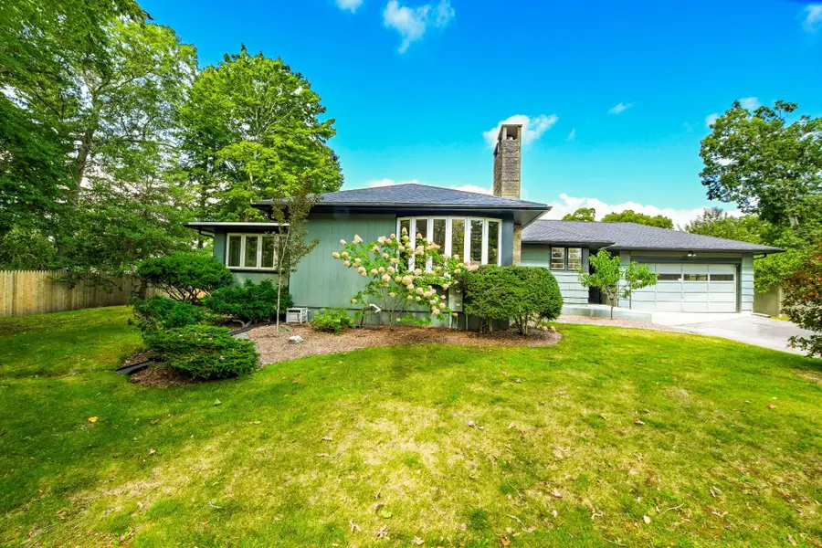 15 Harding St, New Bedford, MA 02740 - #2