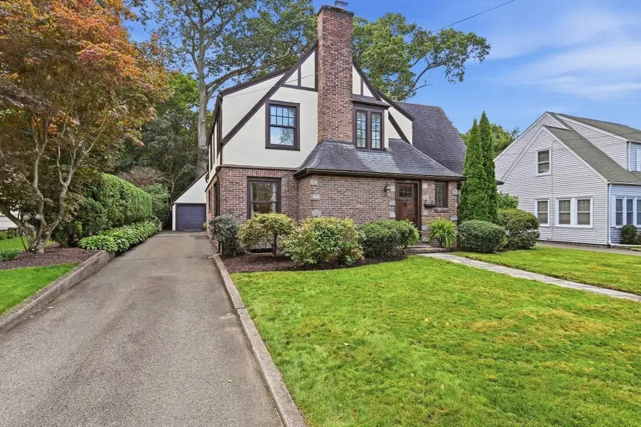 131 Wenonah Rd, Longmeadow, MA 01106 - #2