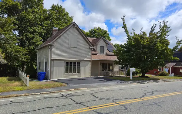 63 Pleasant St, Rockland, MA 02370