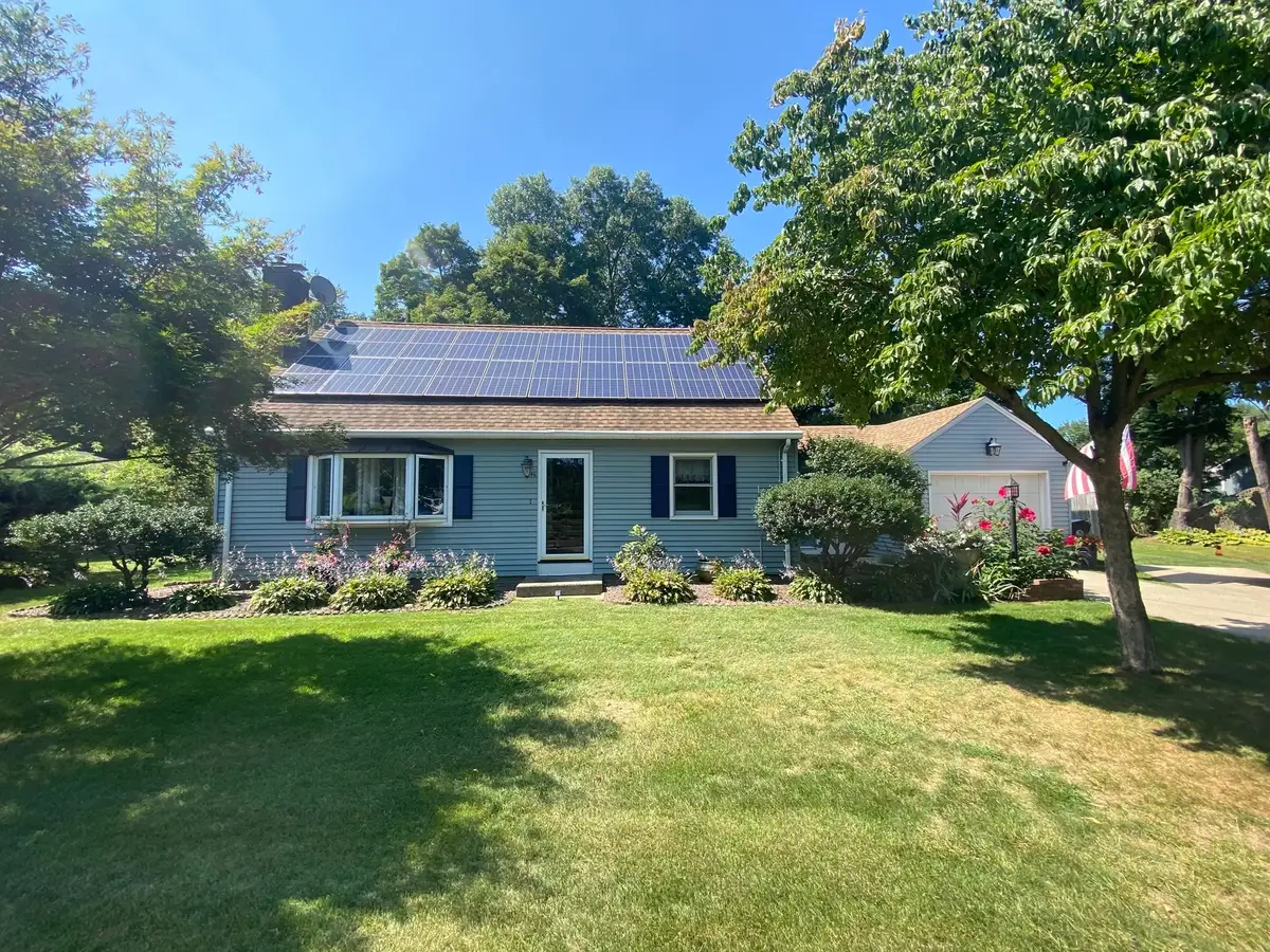 46 Country Rd, Agawam, MA 01001 - #1