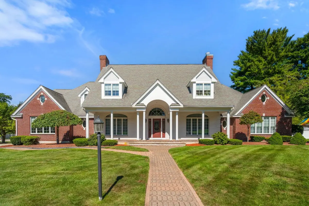 5 Elizabeth Way, Lynnfield, MA 01940 - #1