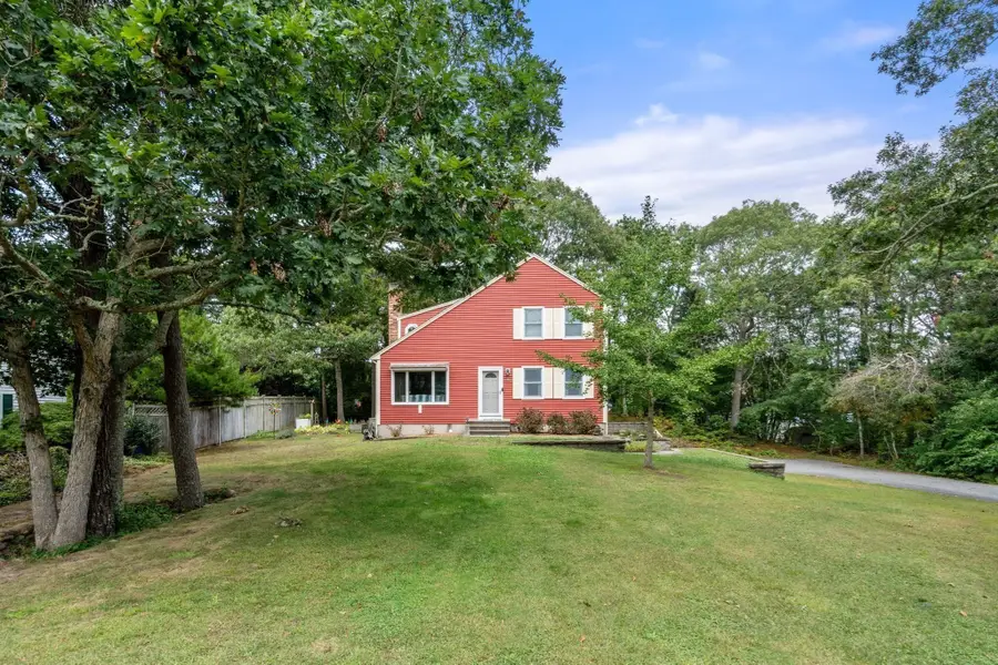 12 Eldridge Street Ext, Bourne, MA 02532 - #2