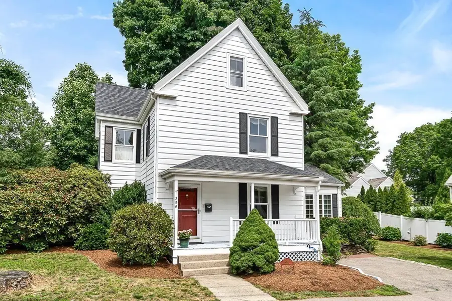 296 Linden St., Wellesley, MA 02481 - #3