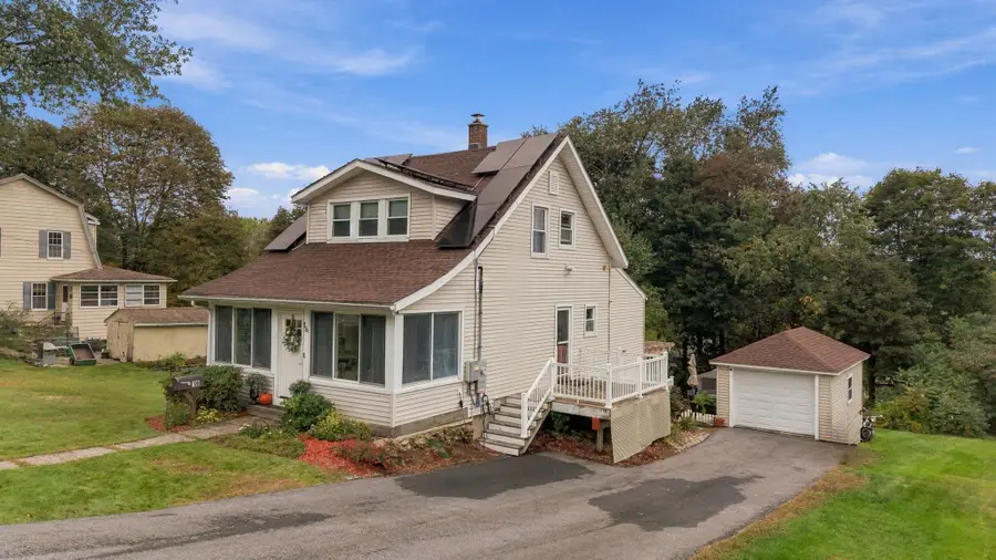 16 Field St, Auburn, MA 01501 - #2