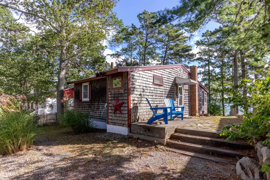 33 Central Ave, Plymouth, MA 02360 - #2