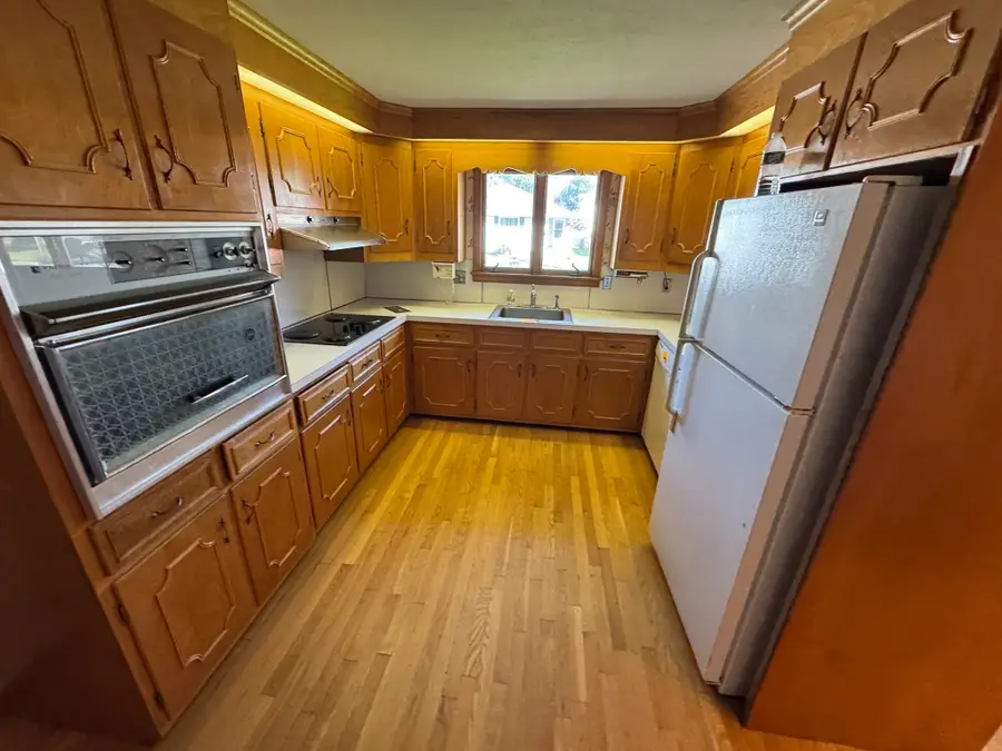 50 Van Horn St, Chicopee, MA 01013 - #3