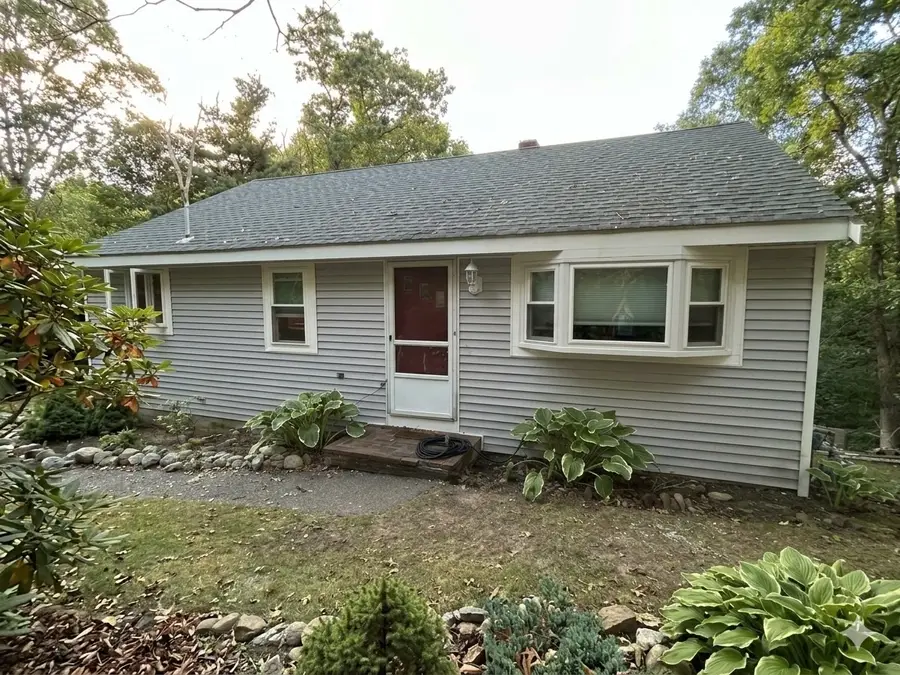 2 Grandview Dr, Plymouth, MA 02360 - #2