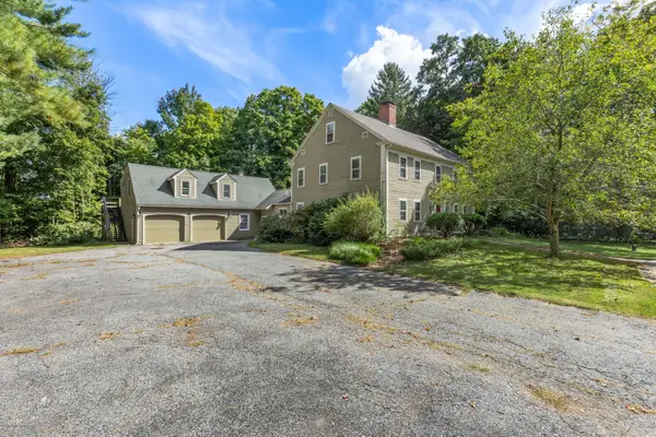 609 Oxford St S, Auburn, MA 01501