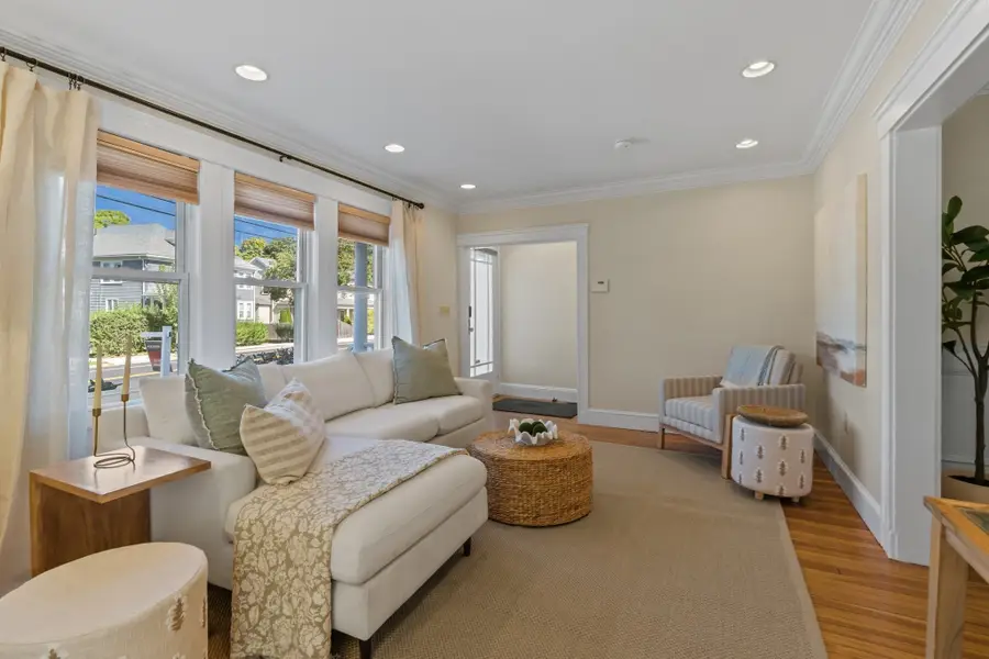 88-90 Auburn St #90, Newton, MA 02466 - #2