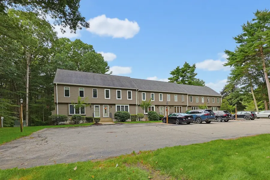 10 Village Way #A, Norton, MA 02766 - #3