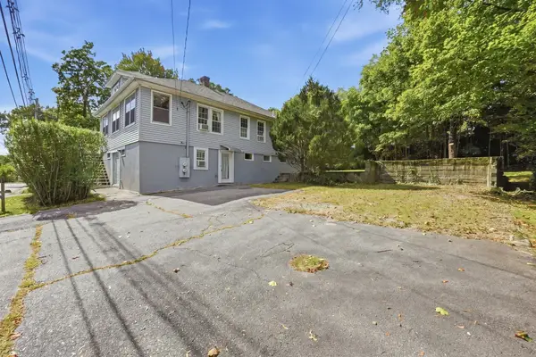 66 Plainfield Ave, Shrewsbury, MA 01545