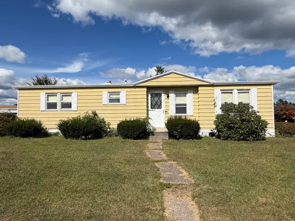 2 Jeffrey Lane, Westfield, MA 01085