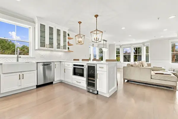 44 Sackville St, Boston, MA 02129