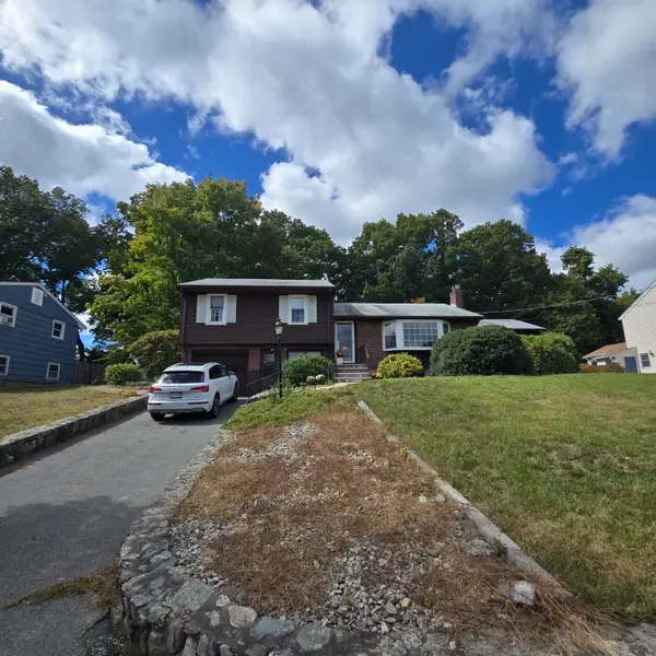 59 Kenelworth Ave, Brockton, MA 02301