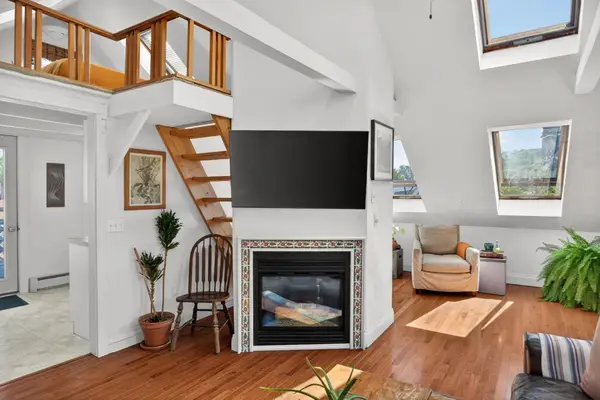 127 Bradford Street #4, Provincetown, MA 02657