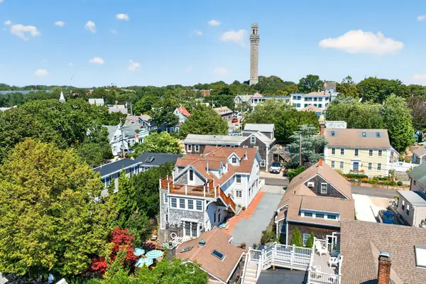 14 Court Street, Provincetown, MA 02657