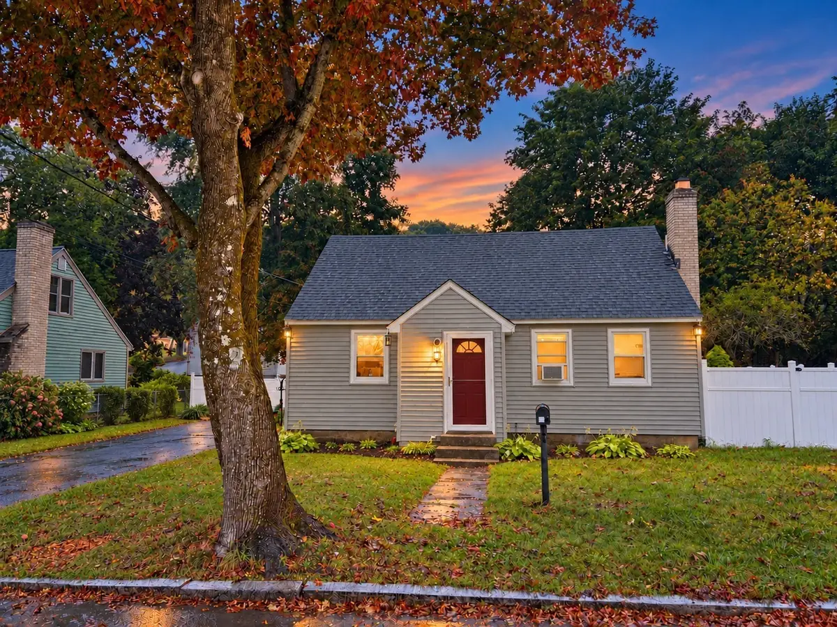 30 Amesbury St, Worcester, MA 01605 - #1