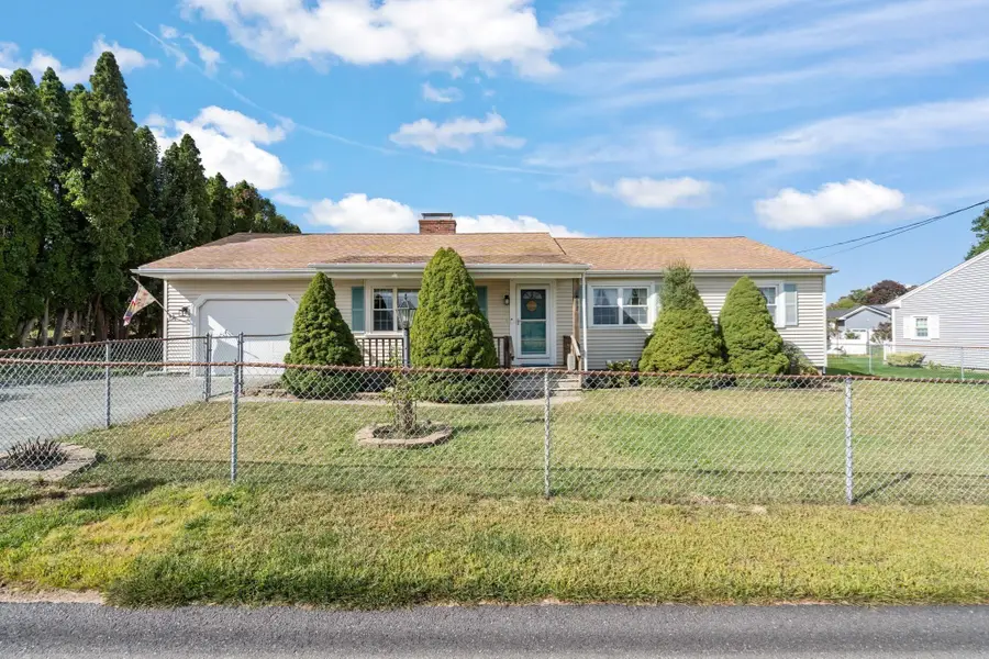935 Allen St, Dartmouth, MA 02747 - #2