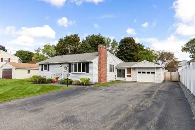 15 Marlboro Rd, Woburn, MA 01801 - #1