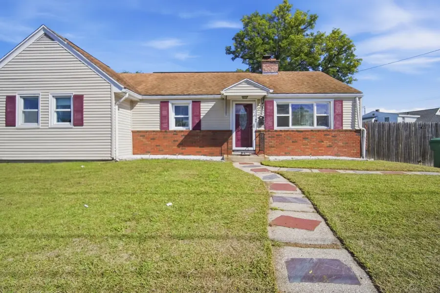 150 Lawndale St, Chicopee, MA 01013 - #2
