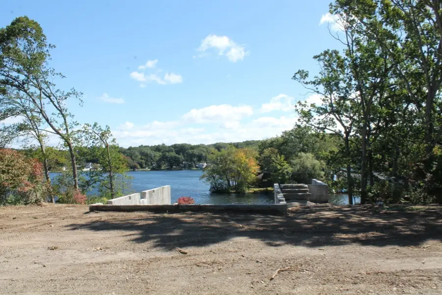 133 Lakeshore, Blackstone, MA 01504 - #3