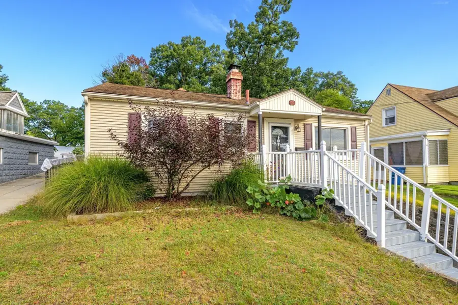 66 Hillside Ave, West Springfield, MA 01089 - #3