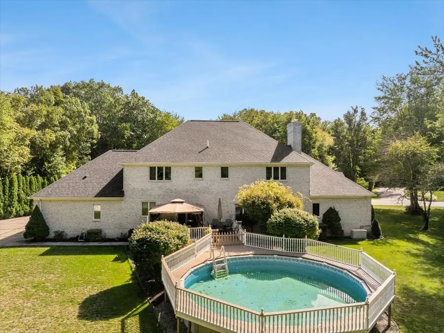84 Jane Howland Dr, Seekonk, MA 02771 - #3