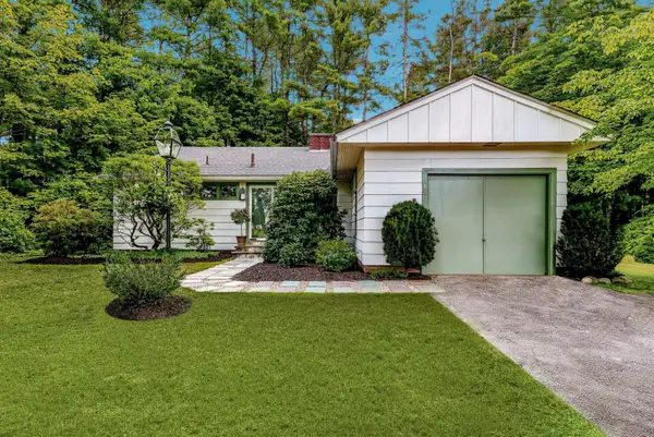 46 Woburn Street, Andover, MA 01810
