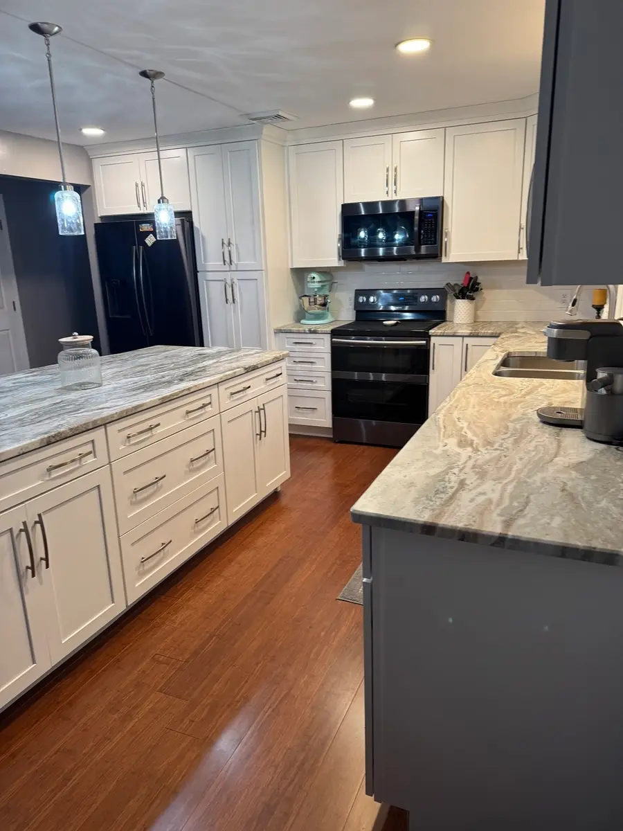 10 Radcliff Lane, Dartmouth, MA 02747 - #3
