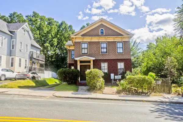863 Worthington St, Springfield, MA 01105