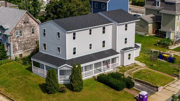 386-388 Locust St, Fall River, MA 02720
