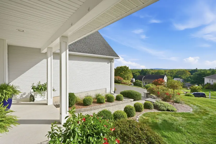 48 Scenic Rd, Westfield, MA 01085 - #3