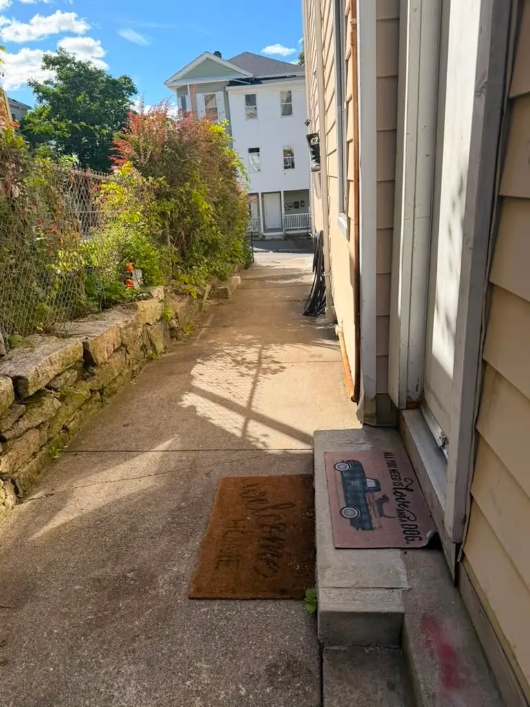 69 Fox St, Worcester, MA 01604 - #3