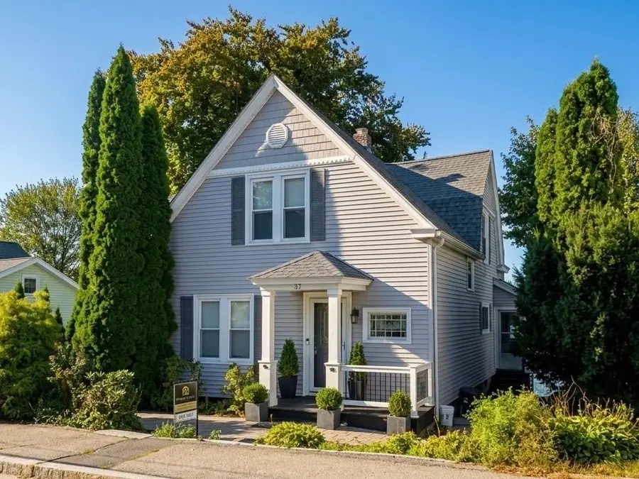 37 Proctor St, Worcester, MA 01606 - #2