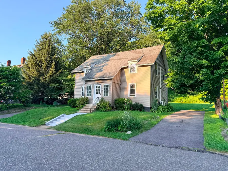 49-51 High St, Hardwick, MA 01031 - #3