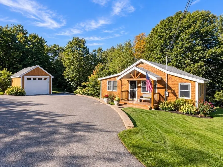 29 Ellen, Haverhill, MA 01830 - #2
