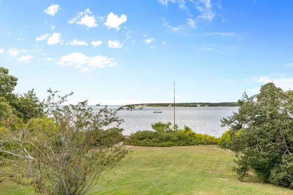177 Bay Road, Falmouth, MA 02556