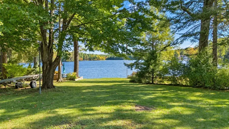 64 Lakeshore Dr, Ashburnham, MA 01430 - #3