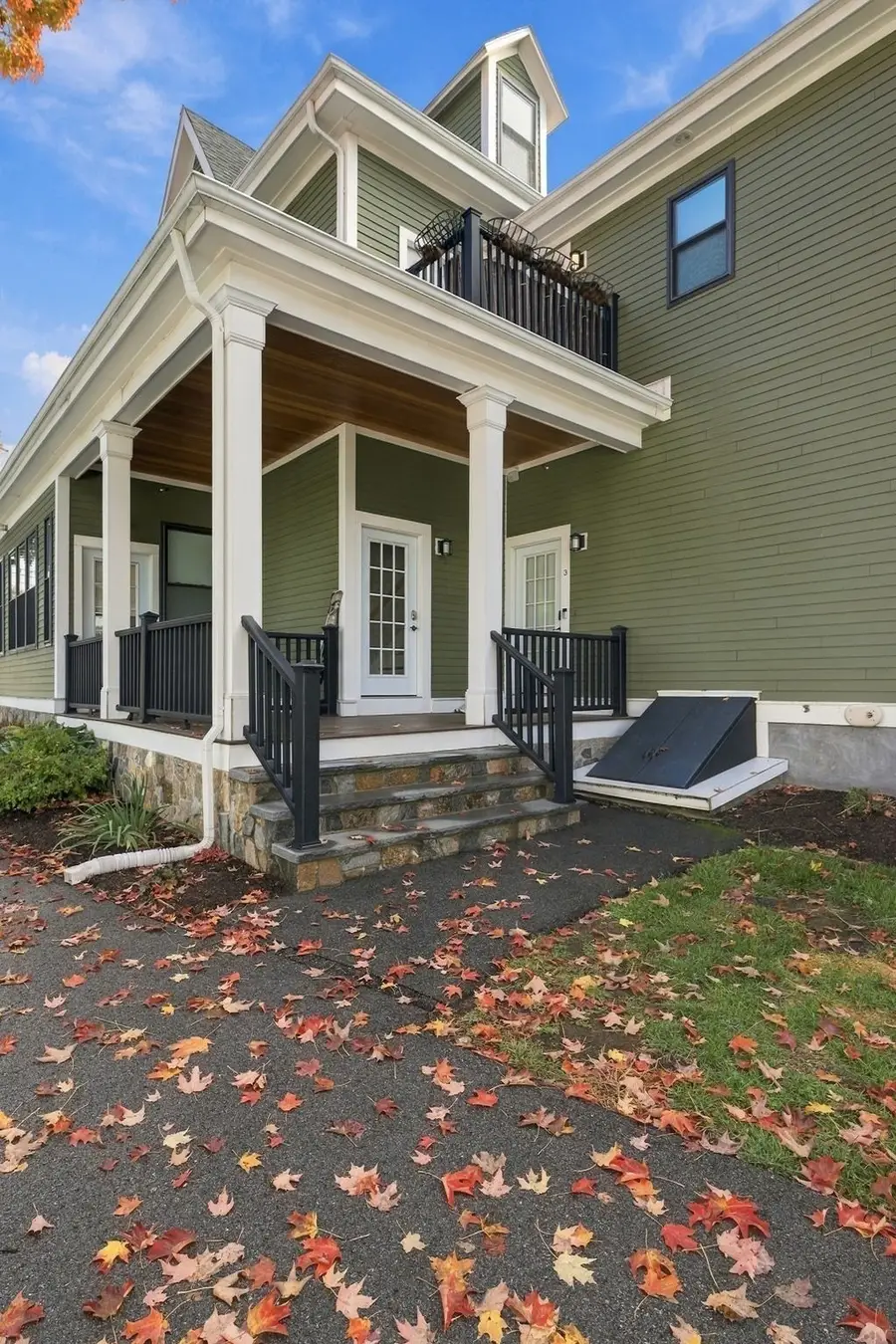 23 Bower St #4, Medford, MA 02155 - #3