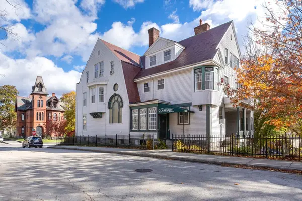 5 Claremont St, Worcester, MA 01610
