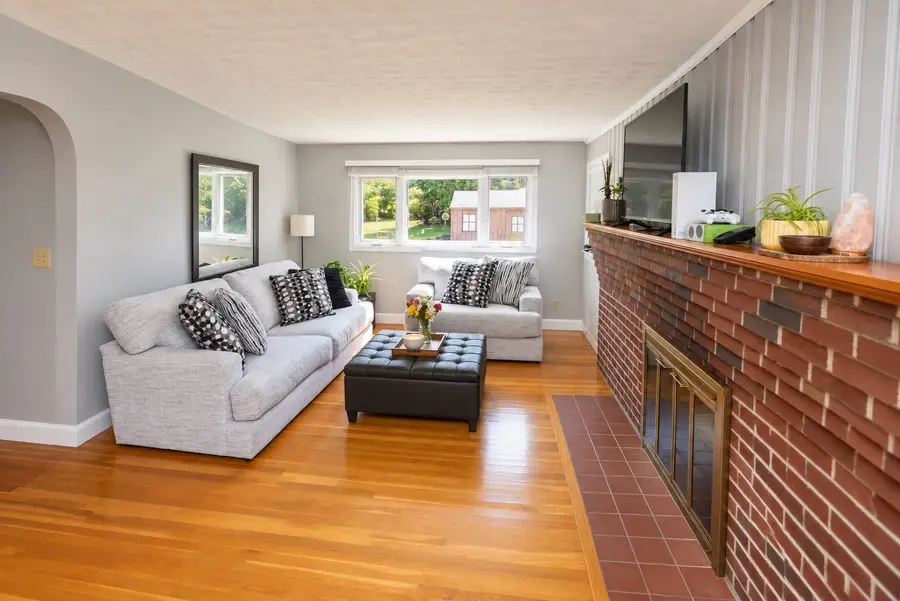 40 Linden Ter, Lynn, MA 01902 - #2