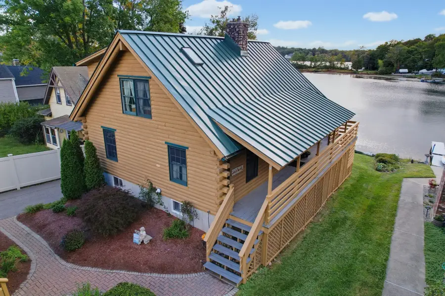 21 Taft Ave, Mendon, MA 01756 - #3