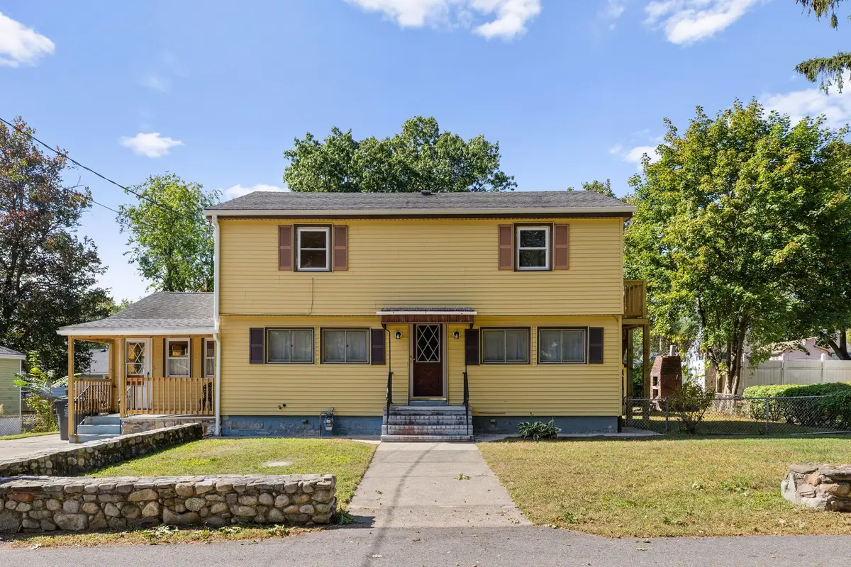 316 Emery St, Dracut, MA 01826 - #1