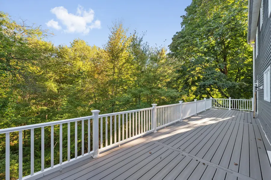 5 Landing Rd, Essex, MA 01929 - #3