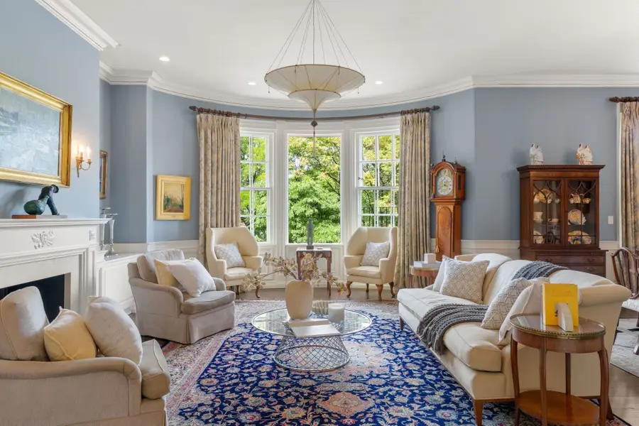 242 Beacon St #5, Boston, MA 02116 - #3