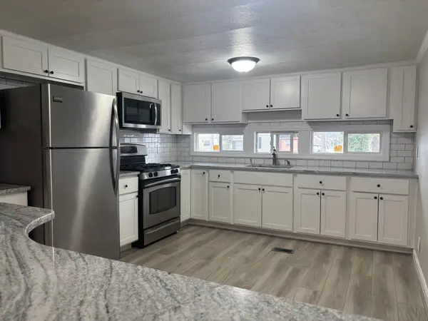 1346 Newport Ave #B17, Attleboro, MA 02703