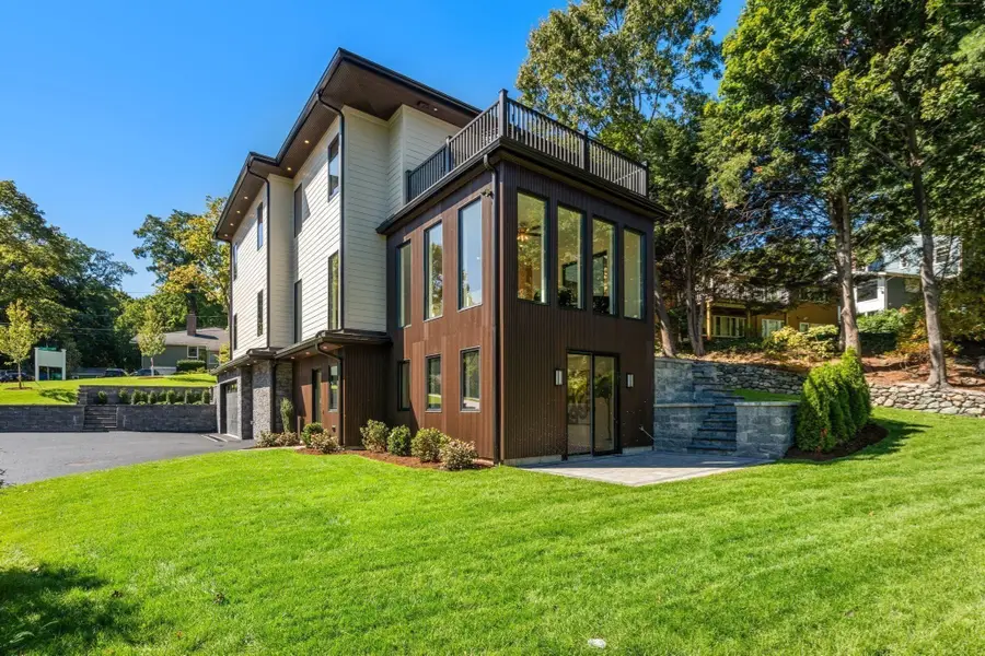 30 Dorr Rd, Newton, MA 02458 - #3