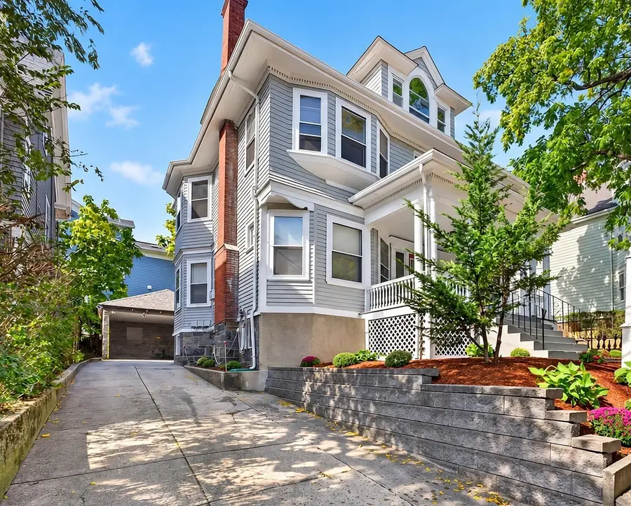 34 Central St, Somerville, MA 02143 - #3